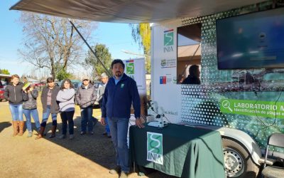 Arandaneros realizaron monitoreo de plagas con ayuda de laboratorio móvil